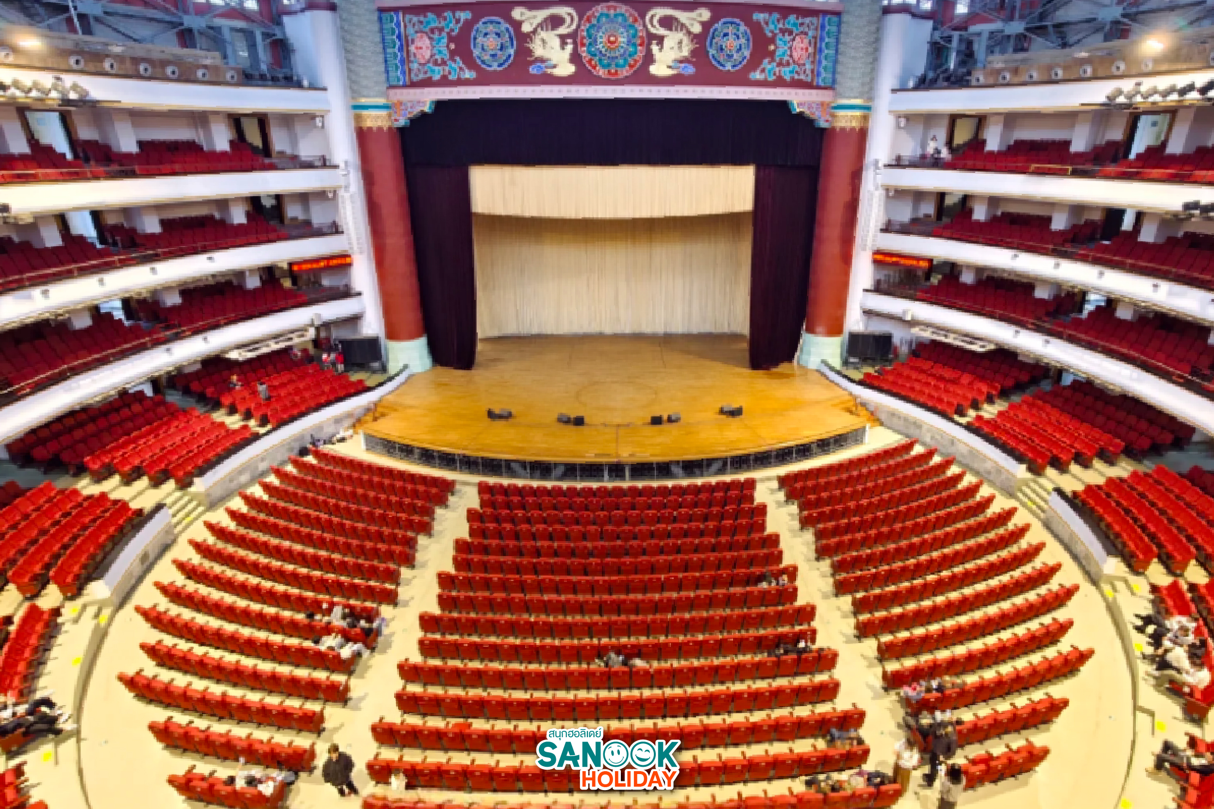 มหาศาลาประชาคมฉงชิ่ง (Chongqing Great Hall of the People) 