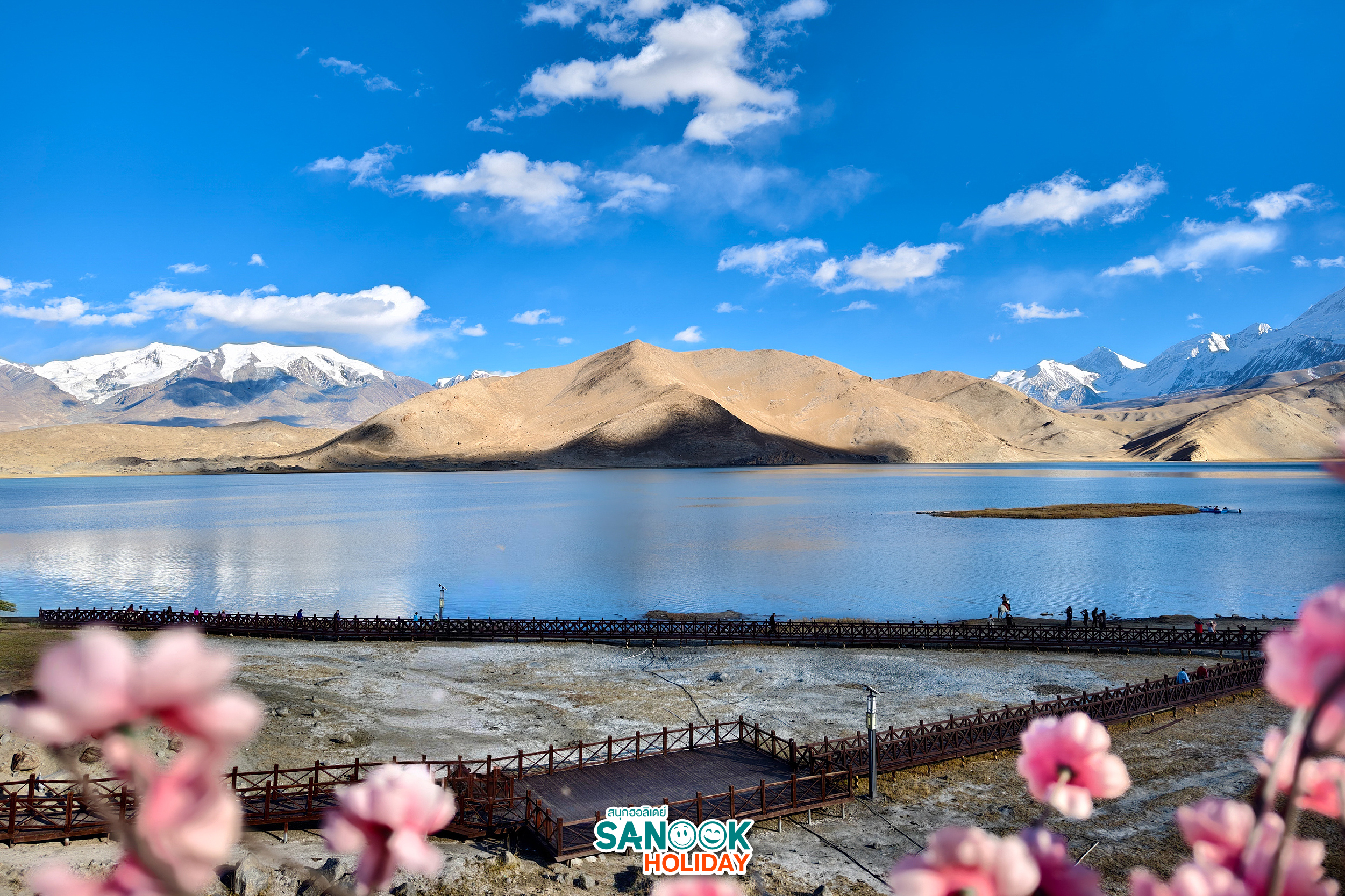 ทะเลสาบคาราคูล (Karakul Lake)