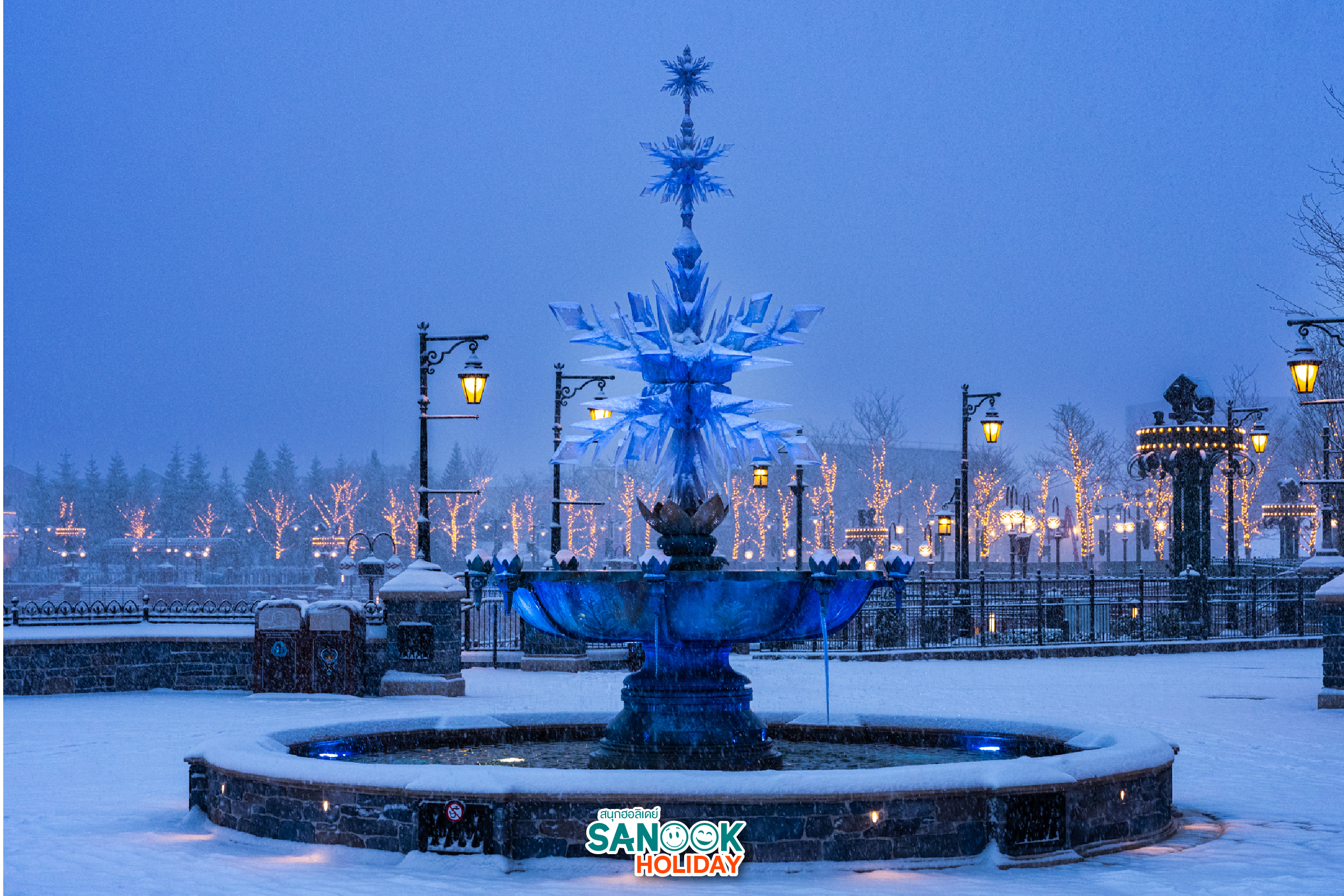 World of Frozen Hong Kong Disneyland หิมะปกคลุมเมือง