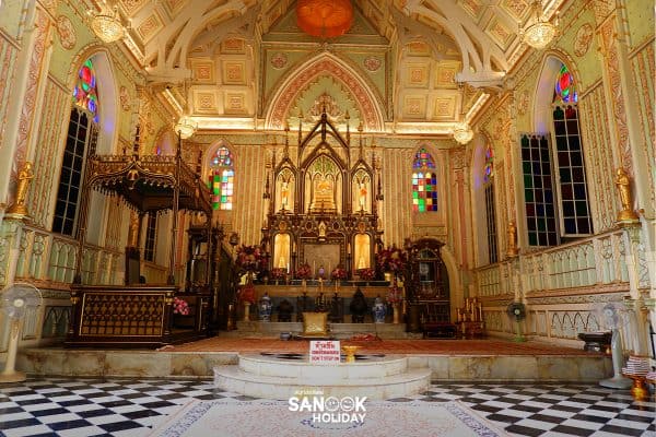 ภายในพระอุโบสถ วัดนิเวศธรรมประวัติราชวรวิหาร