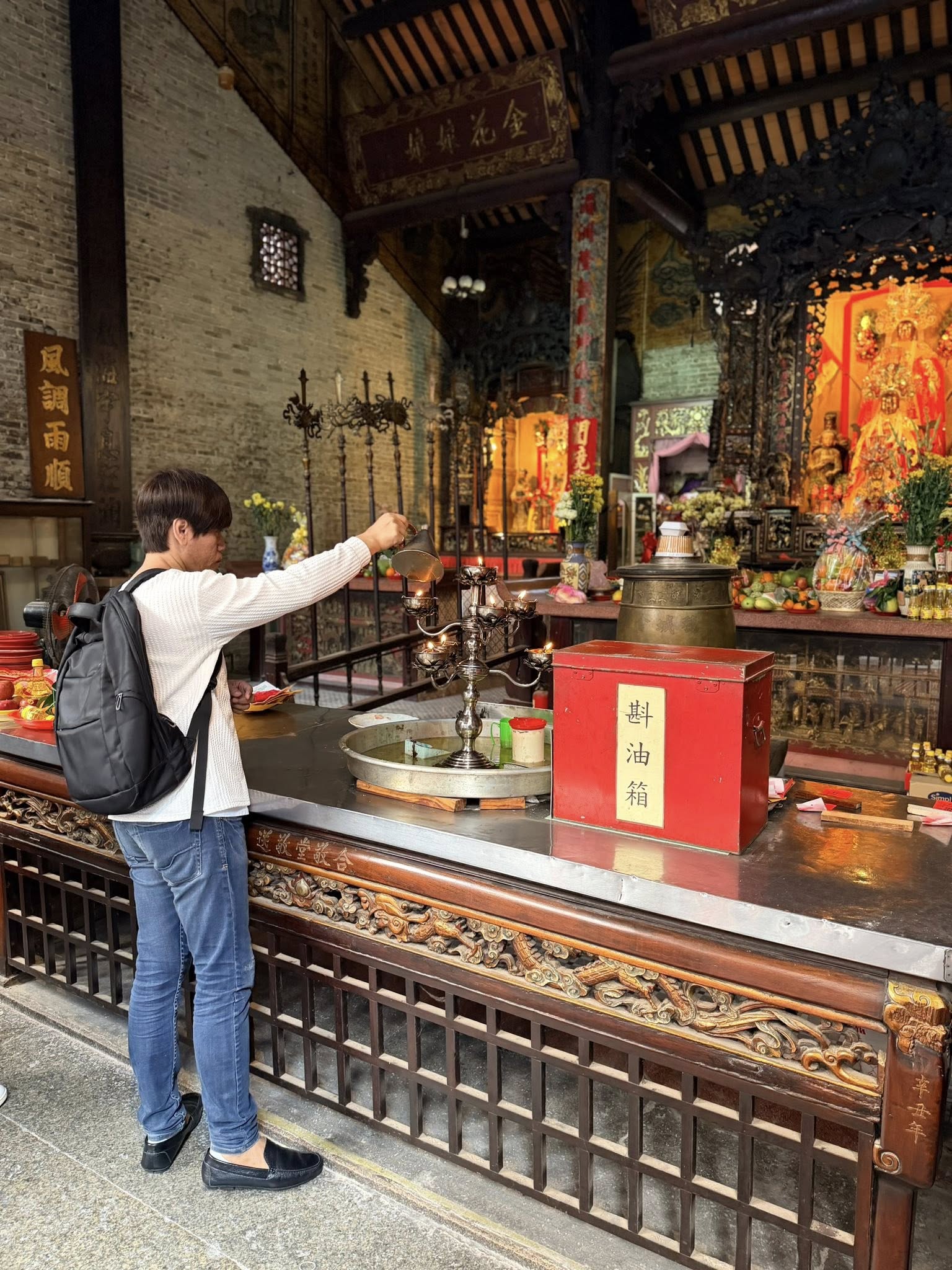 วัดเทียนห่าว (Ba Thien Hau Temple)