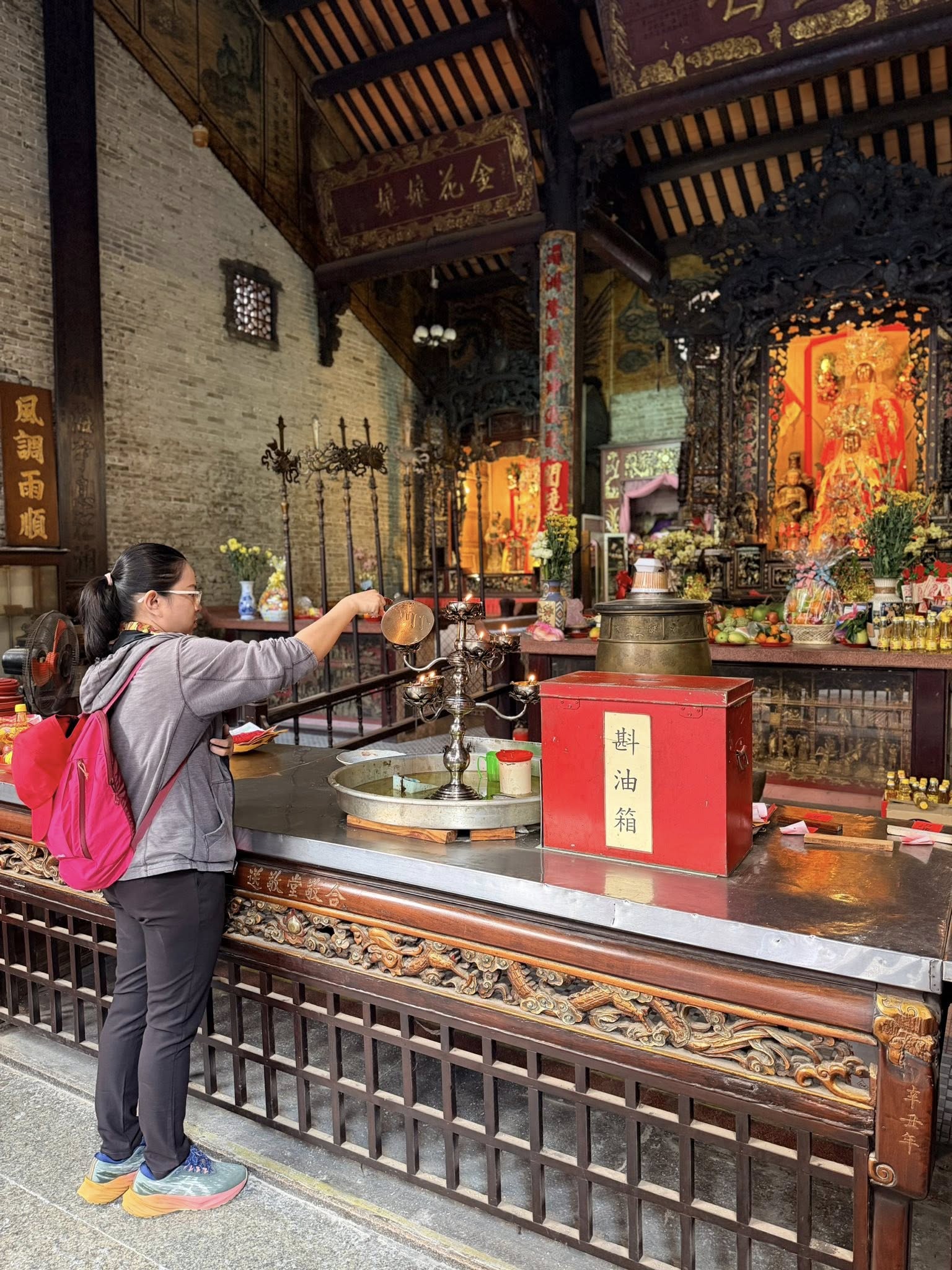 วัดเทียนห่าว (Ba Thien Hau Temple)